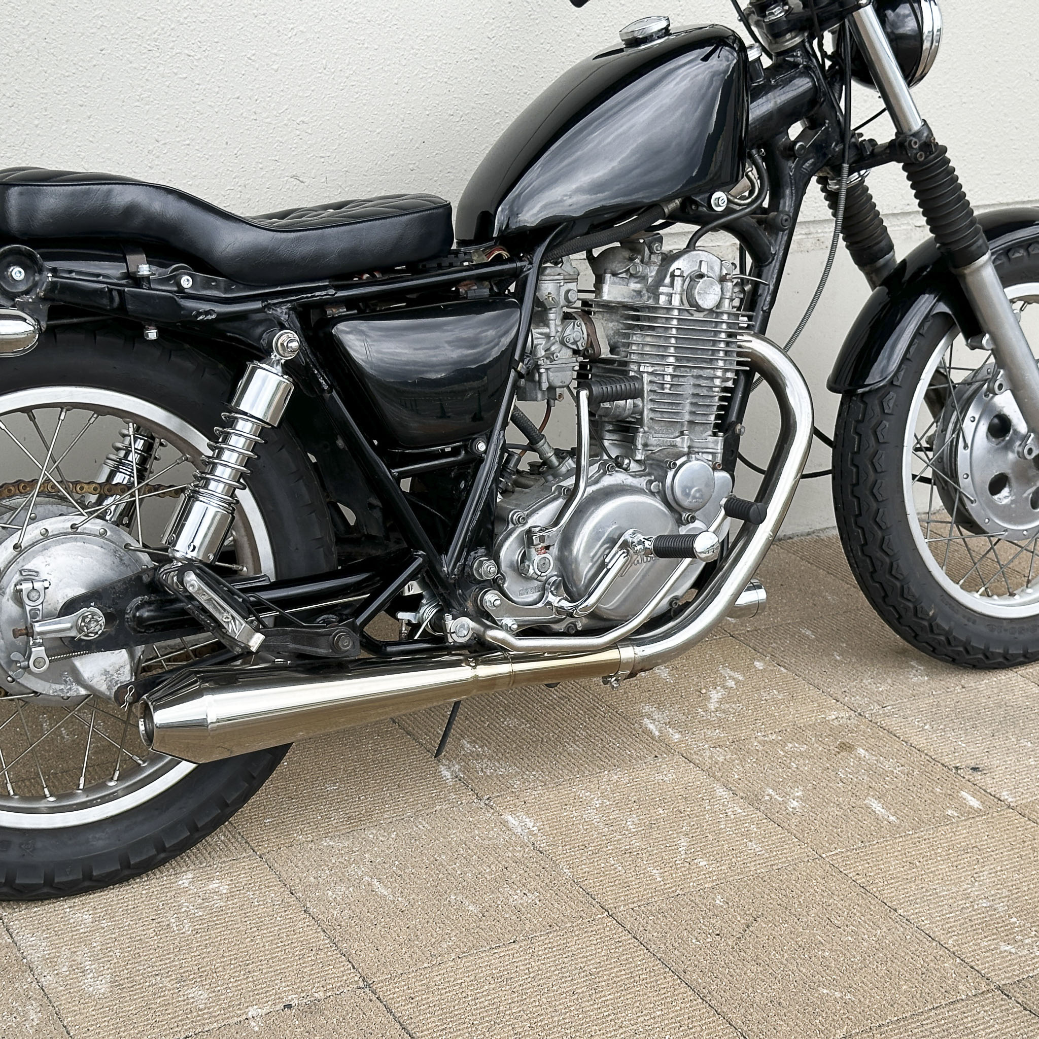 SR400/500 スリップオン メガホンマフラー / 2％er オフィシャルWebstore
