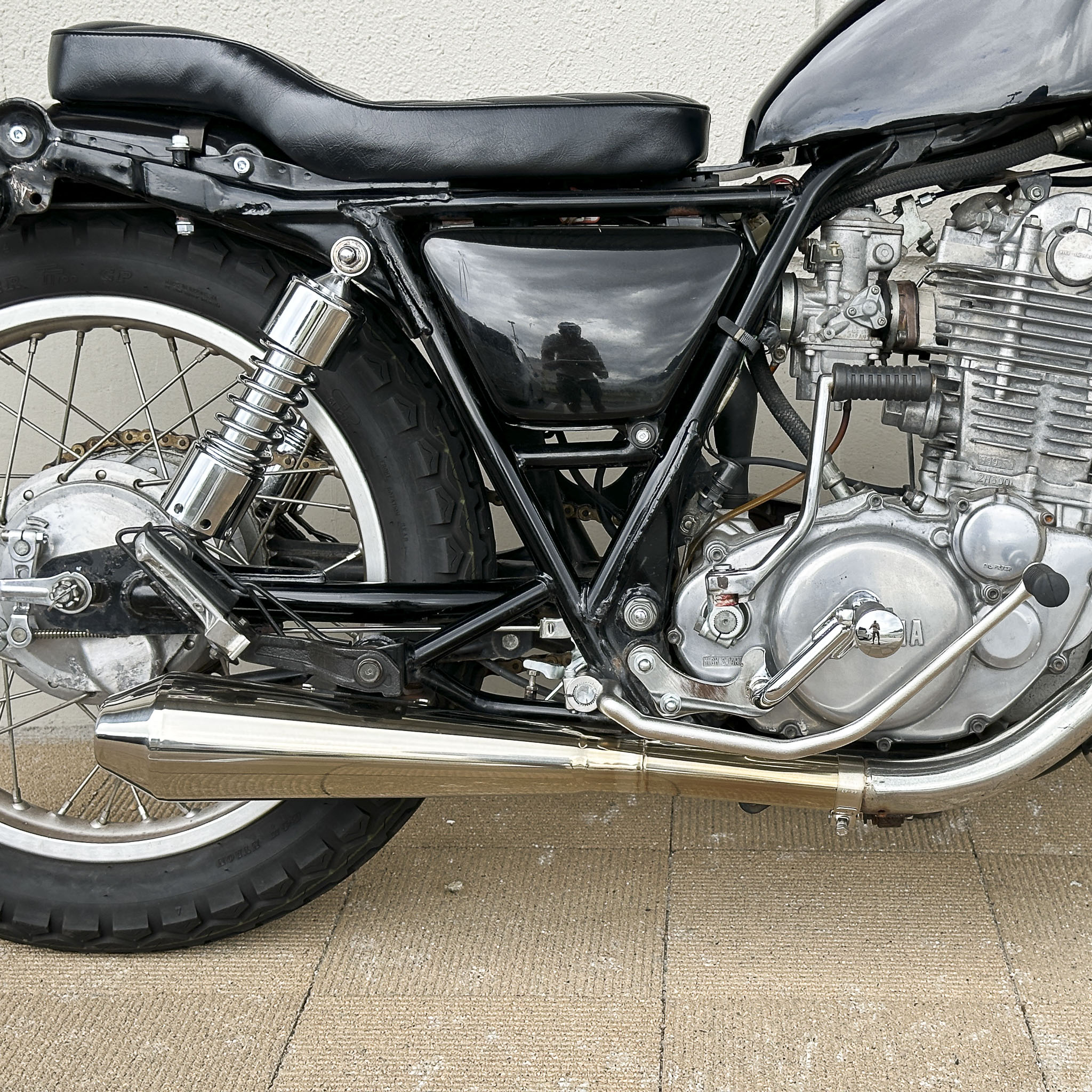 SR400/500 スリップオン メガホンマフラー / 2％er オフィシャルWebstore