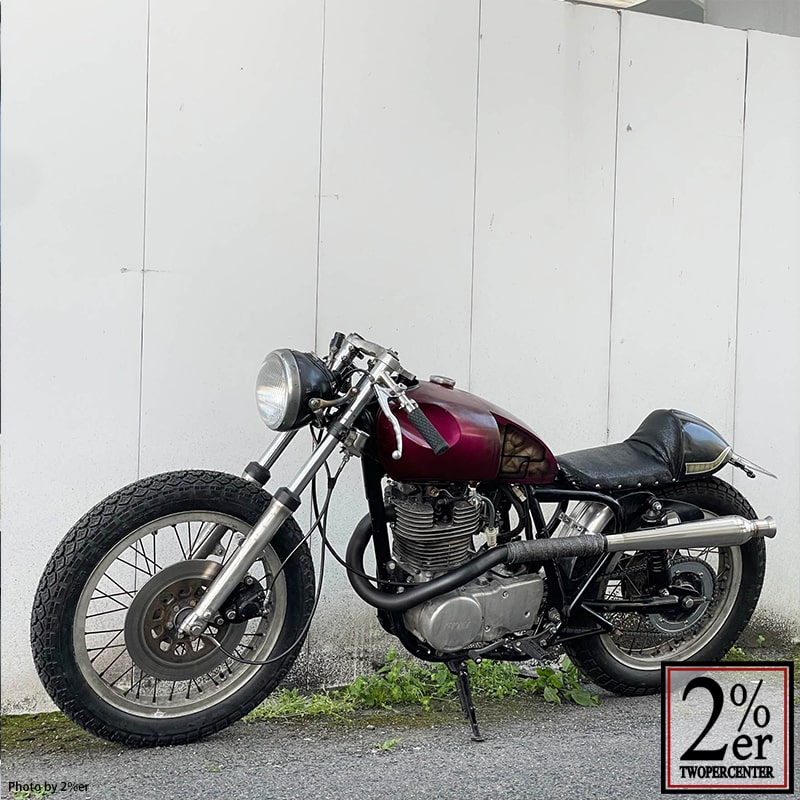 【即納セール】SR 400ペイトンプレイスバッテリーケースルーカルライトジビエデイトナメーターダミーダンパーノブサストップブリッジアルミステップセット その他