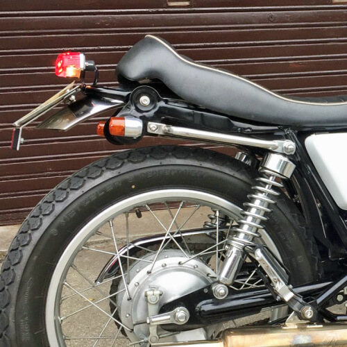 SR400 ペイトンプレンス　ステンレス　リアフェンダー